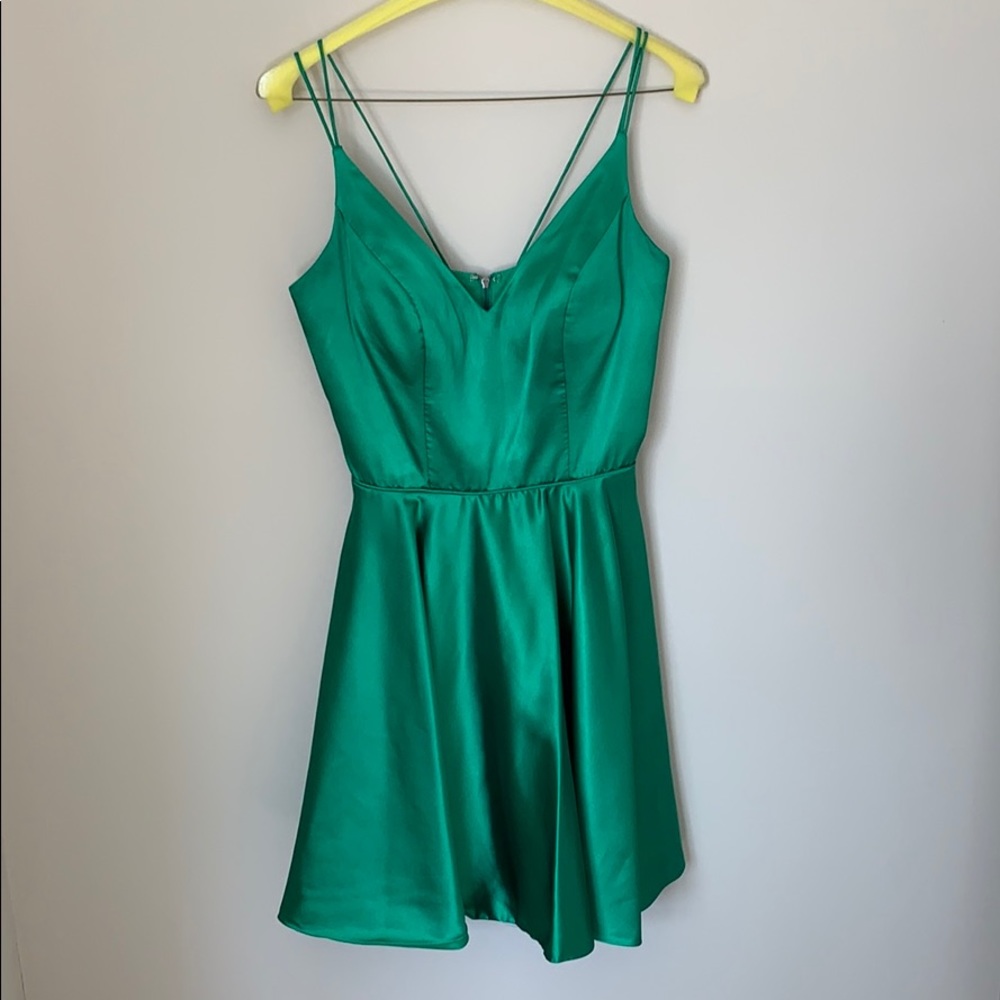 Sherri Hill Emerald Green Satin Mini Dress
